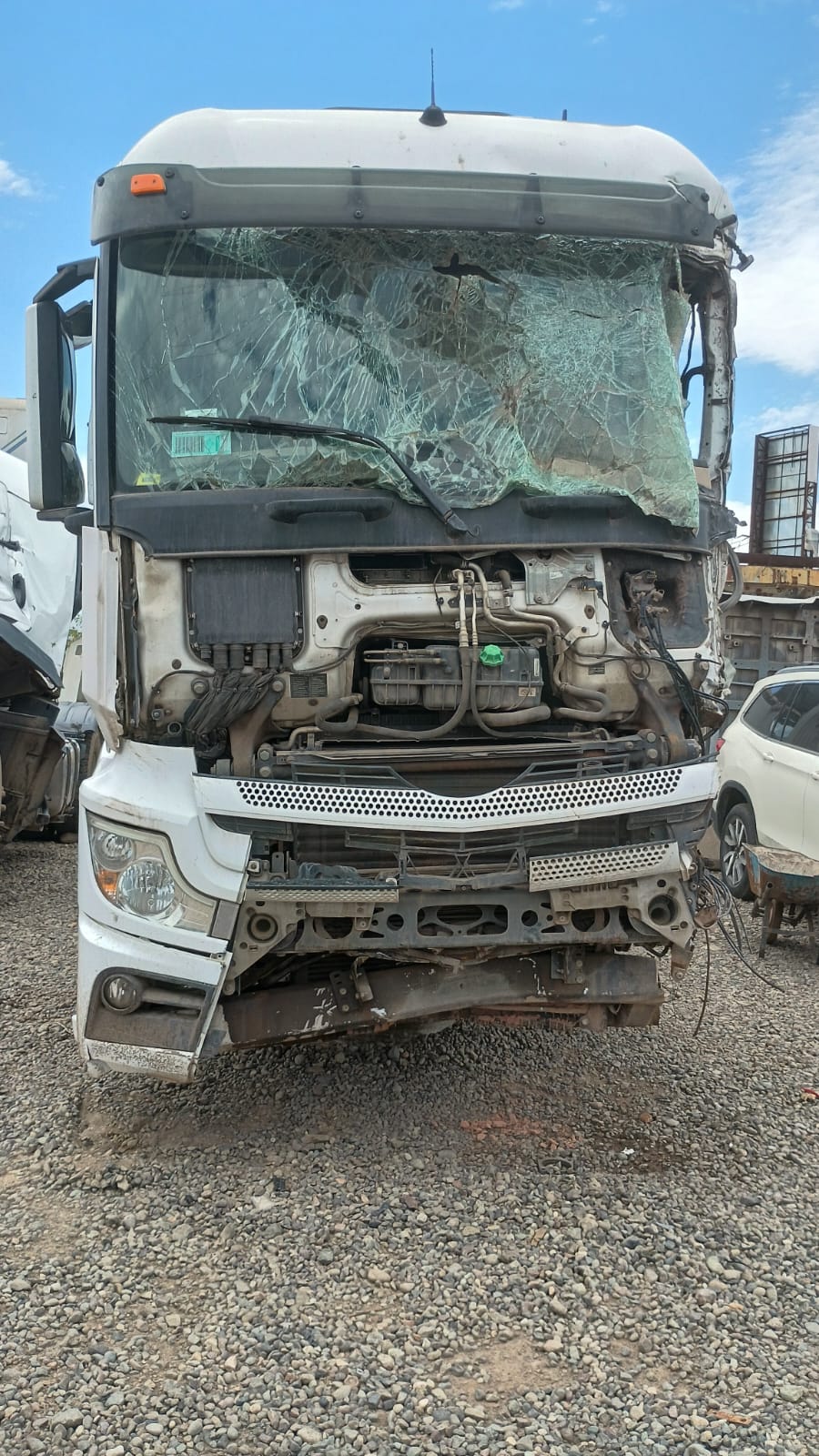 Mercedes-Benz NEW ACTROS 1845  USADO
